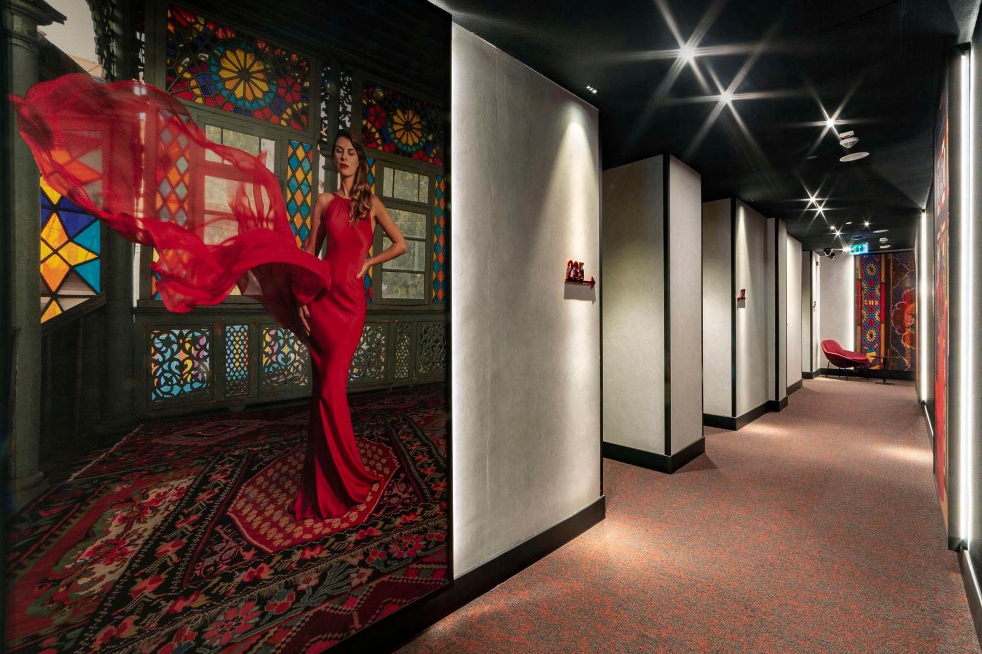 Radisson Red فندق تبليسي