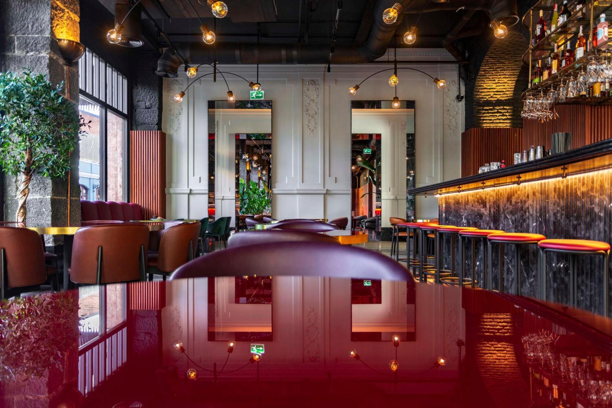 Radisson Red 5*