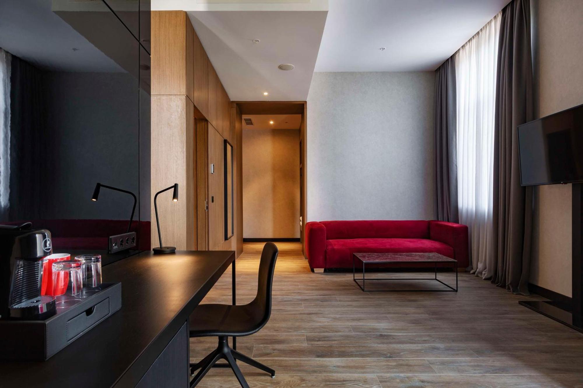Radisson Red Тбилиси
