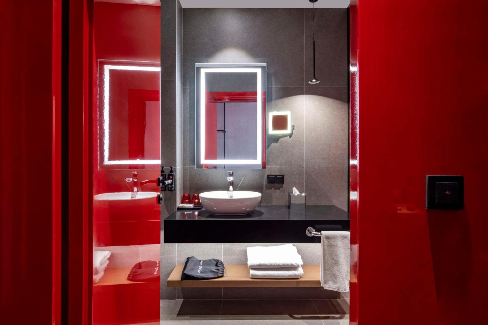 Radisson Red Отель Тбилиси